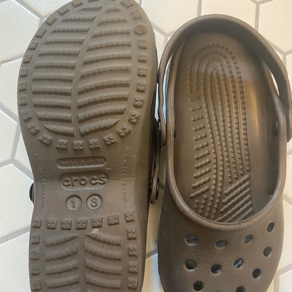 Kids Crocs size 13 - Picture 4 of 5